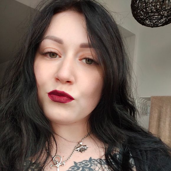 Meet your Posher, Lina - Picture 1 of 1